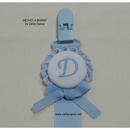 Chupetero azul bebe con inicial o nombre bordado