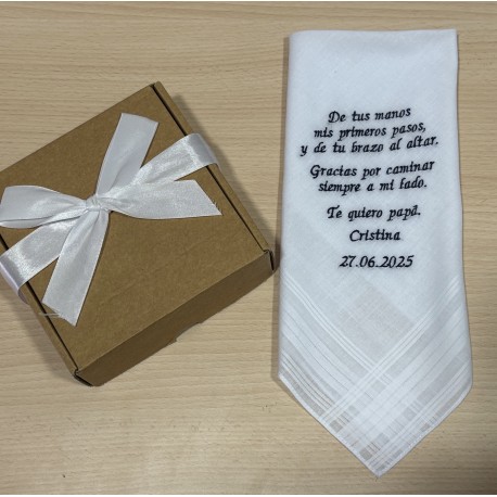 Pañuelo  "De tus manos mis primeros pasos ..."