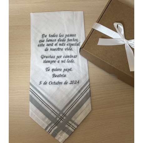 Pañuelo caballero Mod. BD02 blanco con raya gris “texto libre”